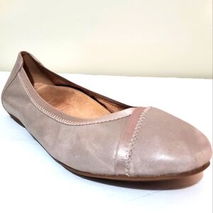 Vionic Caroll leather taupe tan natural comfort casual ballet flats 7
